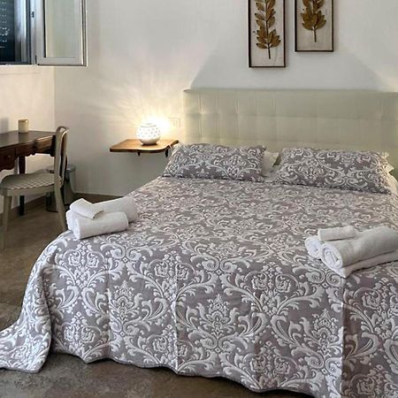 Villa Carola Галиполи Екстериор снимка