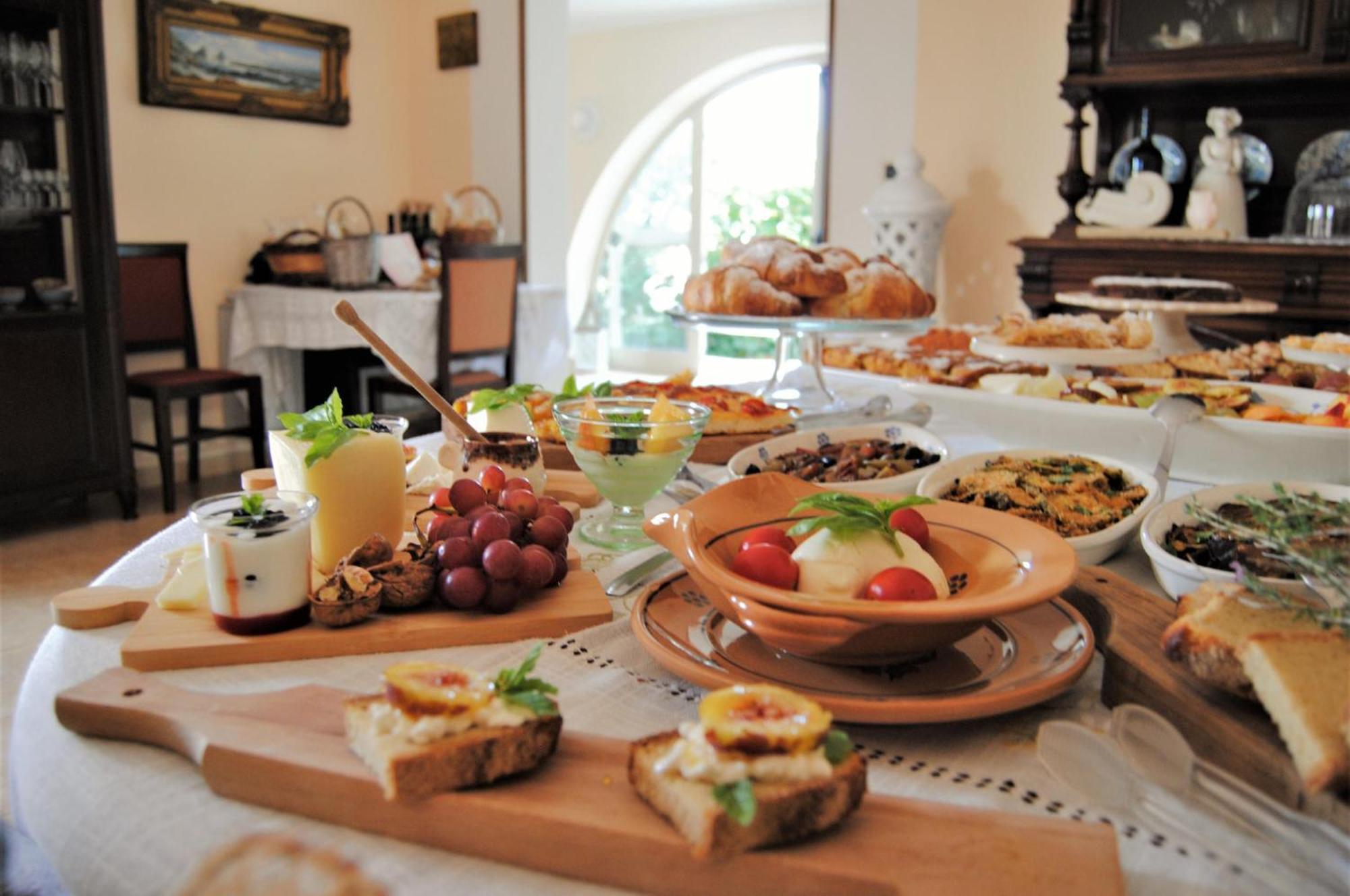 Villa Carola Галиполи Екстериор снимка