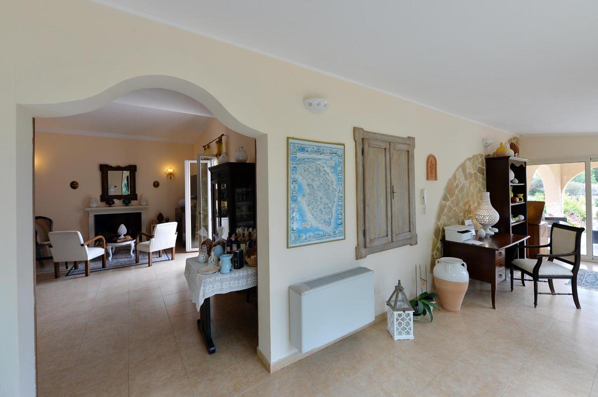Villa Carola Галиполи Екстериор снимка