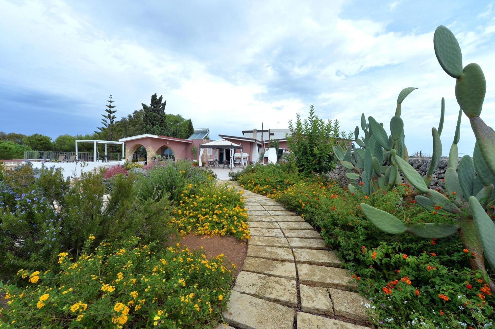 Villa Carola Галиполи Екстериор снимка